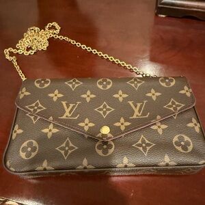 Louis Vuitton Félicie Pochette in excellent condition